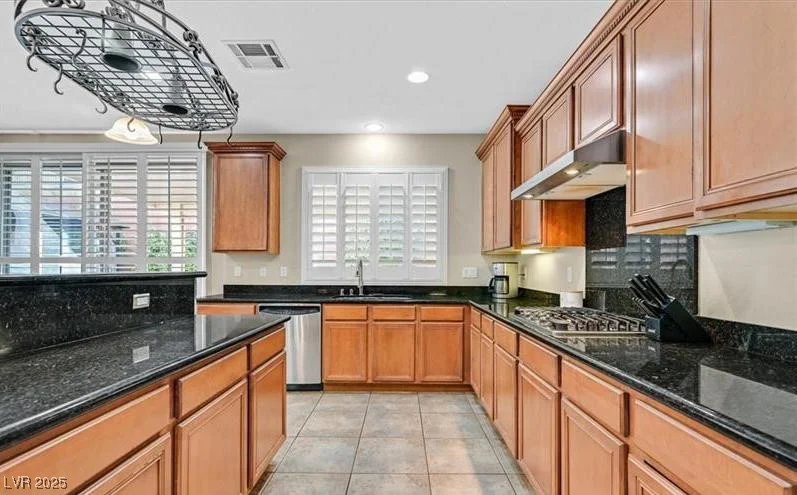 10001 Blairwood, Las Vegas, NV 89178