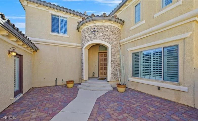 10001 Blairwood, Las Vegas, NV 89178