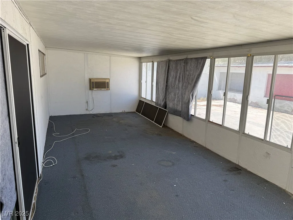 1674 Seneca, Las Vegas, NV 89169
