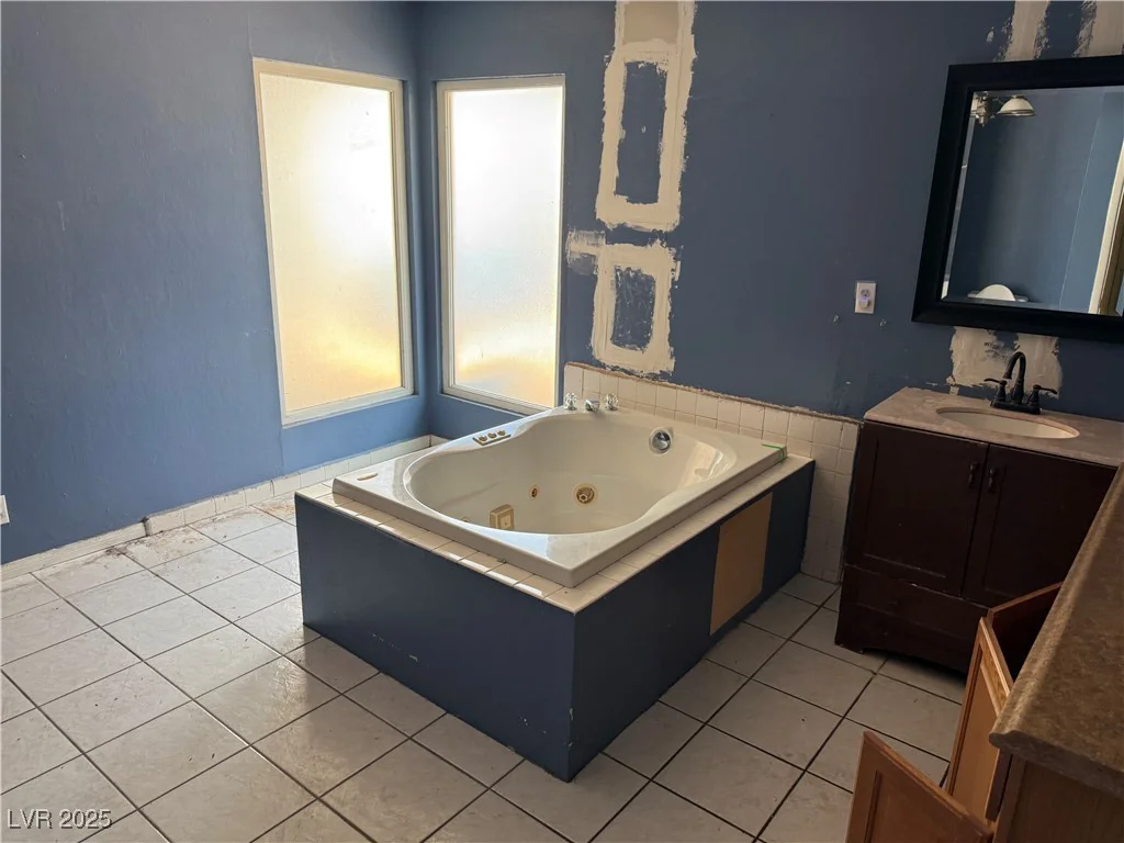 1674 Seneca, Las Vegas, NV 89169