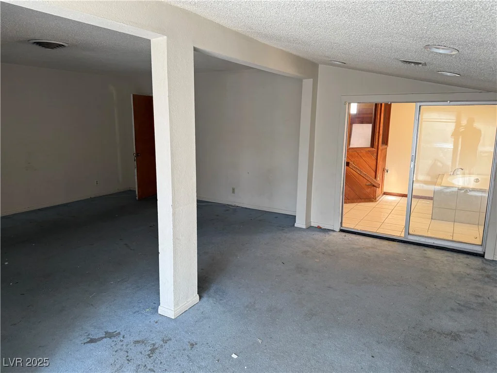 1674 Seneca, Las Vegas, NV 89169