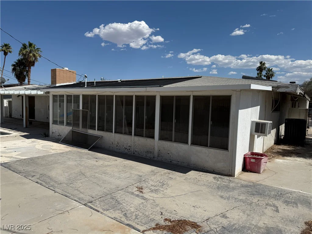 1674 Seneca, Las Vegas, NV 89169
