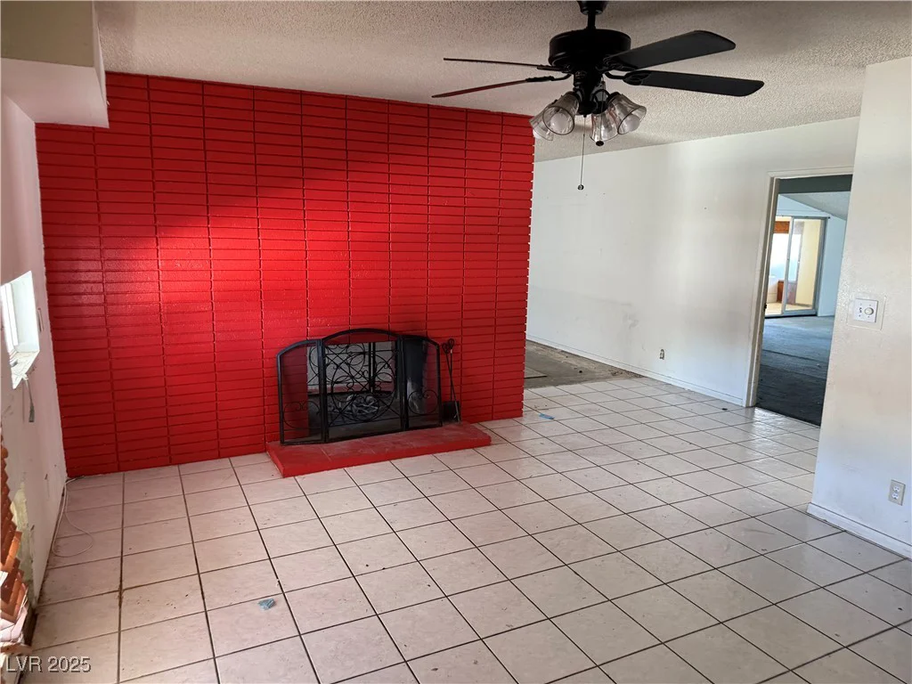 1674 Seneca, Las Vegas, NV 89169