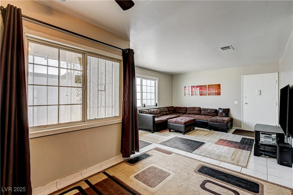 3924 Blackford, Las Vegas, NV 89102