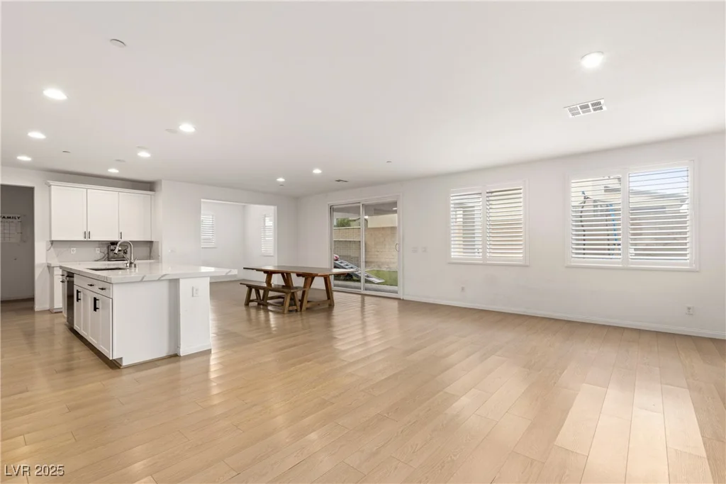 1075 Page Park, Henderson, NV 89011