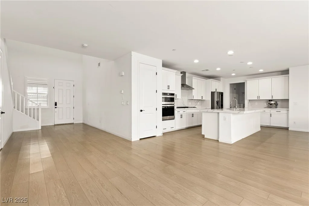 1075 Page Park, Henderson, NV 89011