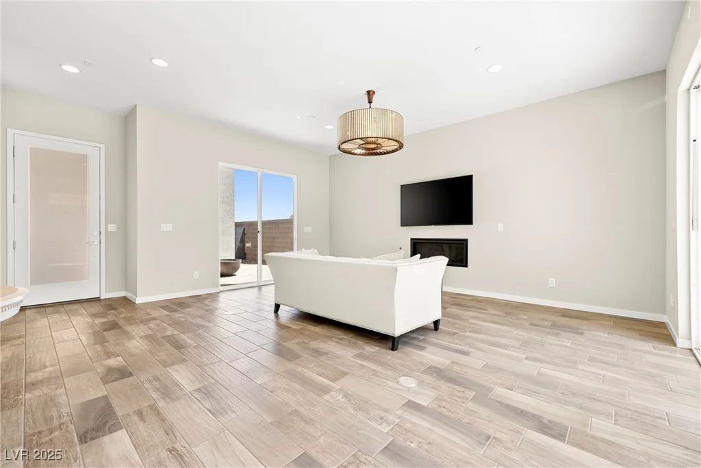 865 Auroras Edge, Henderson, NV 89012
