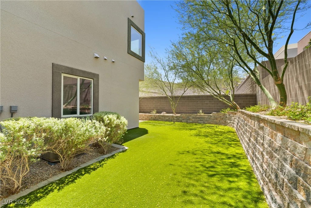 865 Auroras Edge, Henderson, NV 89012