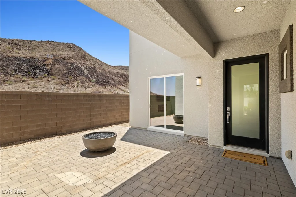 865 Auroras Edge, Henderson, NV 89012