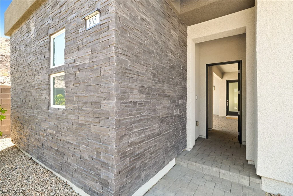 865 Auroras Edge, Henderson, NV 89012