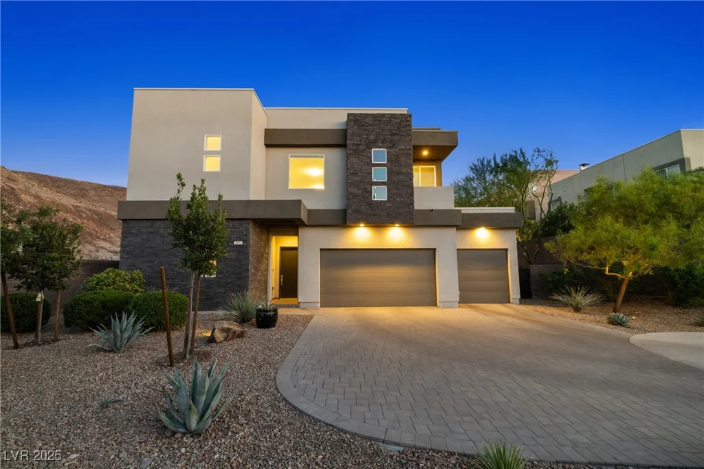 865 Auroras Edge, Henderson, NV 89012