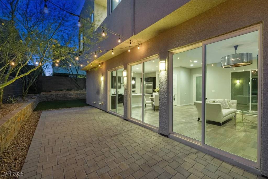 865 Auroras Edge, Henderson, NV 89012