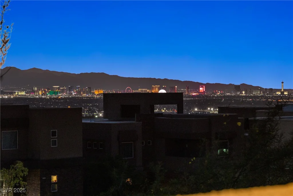 865 Auroras Edge, Henderson, NV 89012