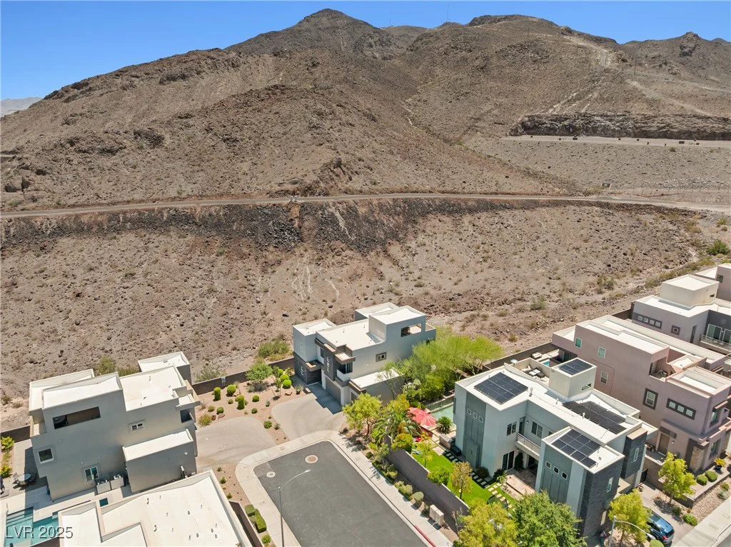 865 Auroras Edge, Henderson, NV 89012