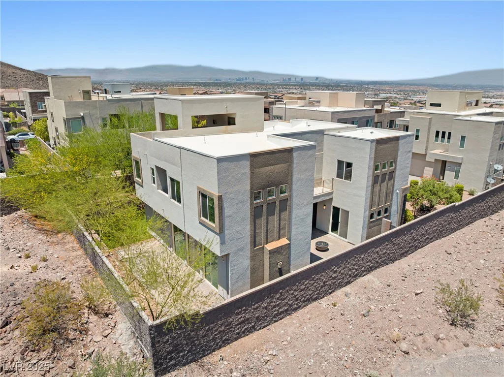 865 Auroras Edge, Henderson, NV 89012