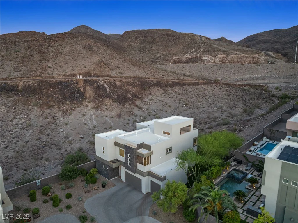 865 Auroras Edge, Henderson, NV 89012