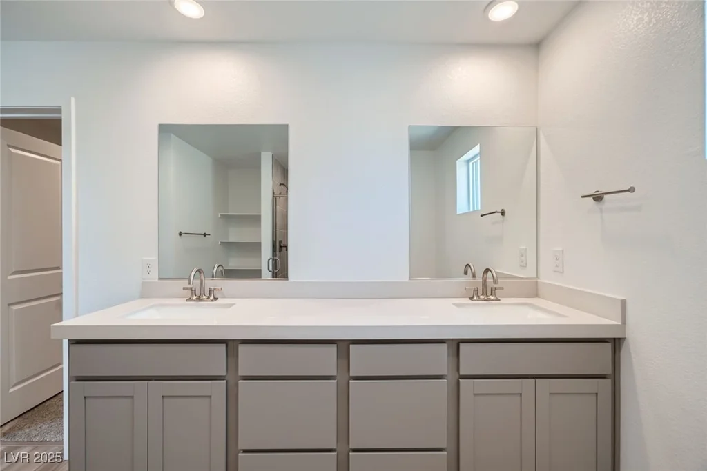 9842 Lost Horse, Las Vegas, NV 89178