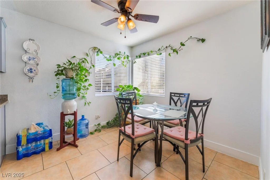 1812 Decatur, Las Vegas, NV 89108