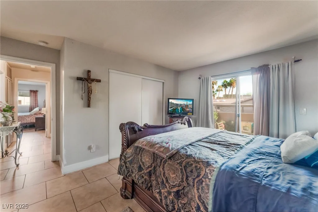 1812 Decatur, Las Vegas, NV 89108