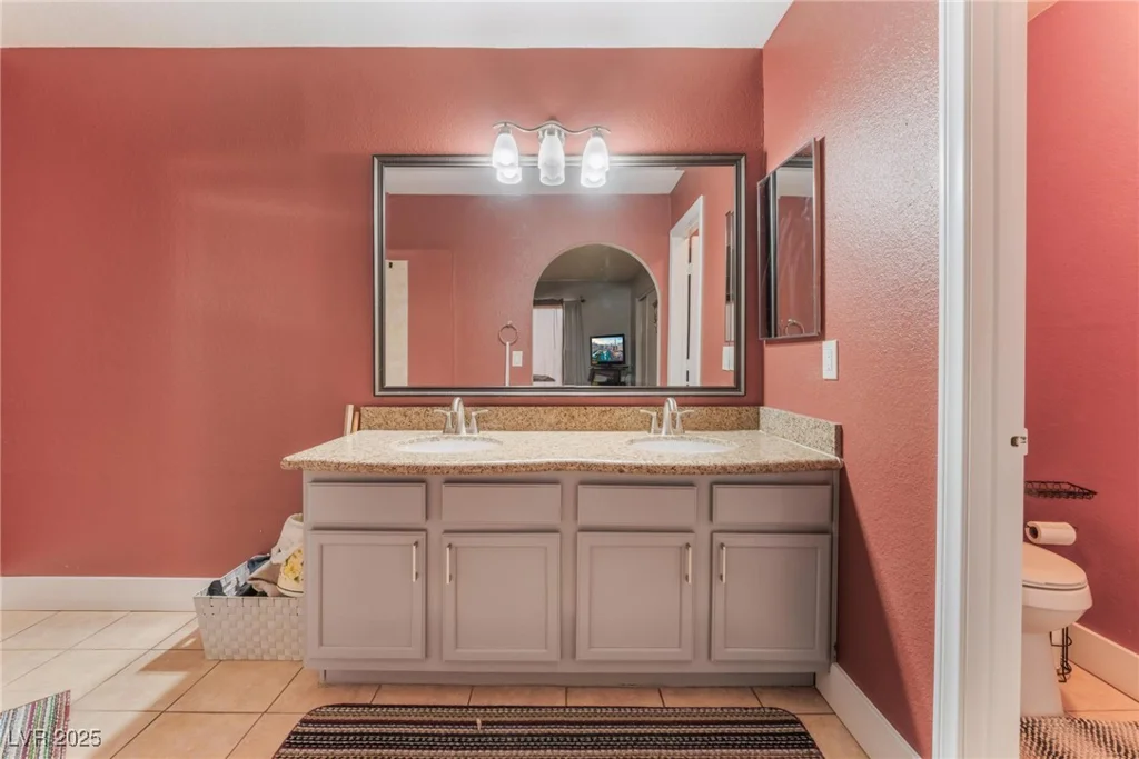 1812 Decatur, Las Vegas, NV 89108