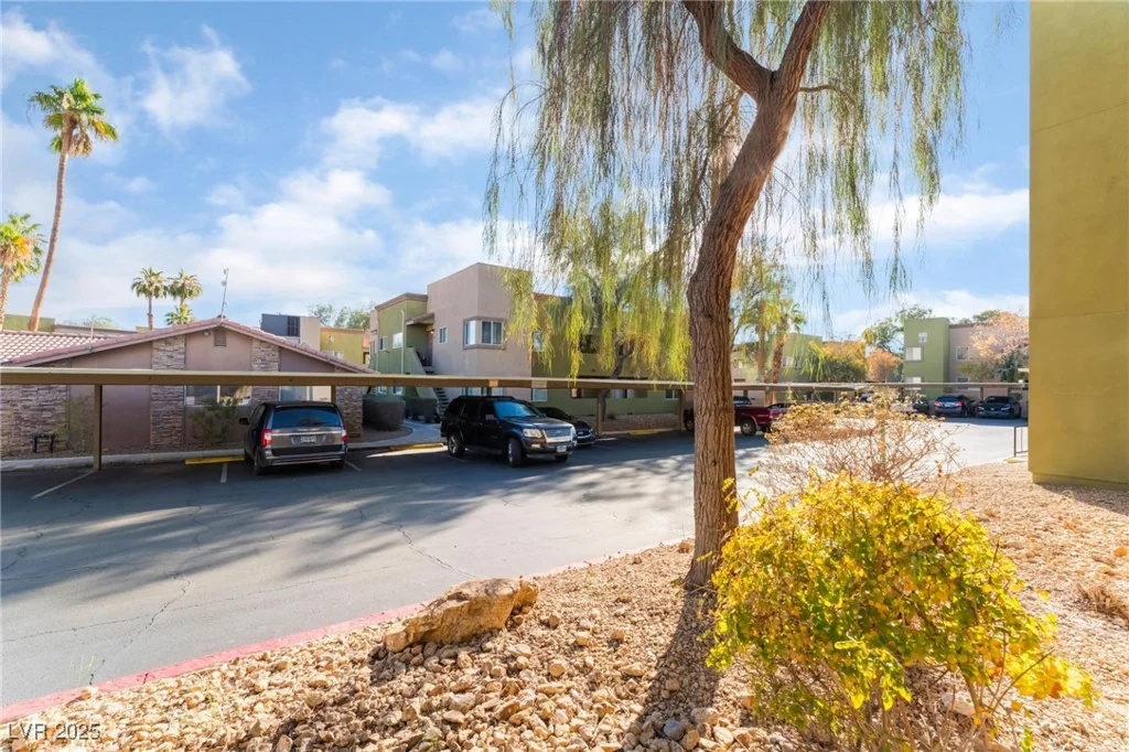 1812 Decatur, Las Vegas, NV 89108
