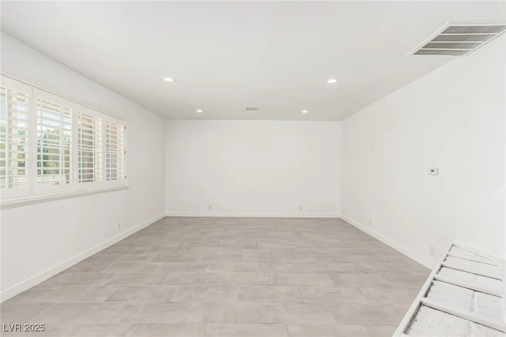 9660 Ann, Las Vegas, NV 89149