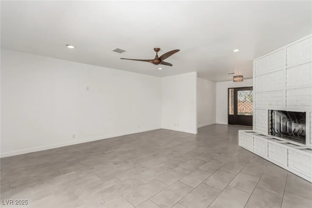 9660 Ann, Las Vegas, NV 89149