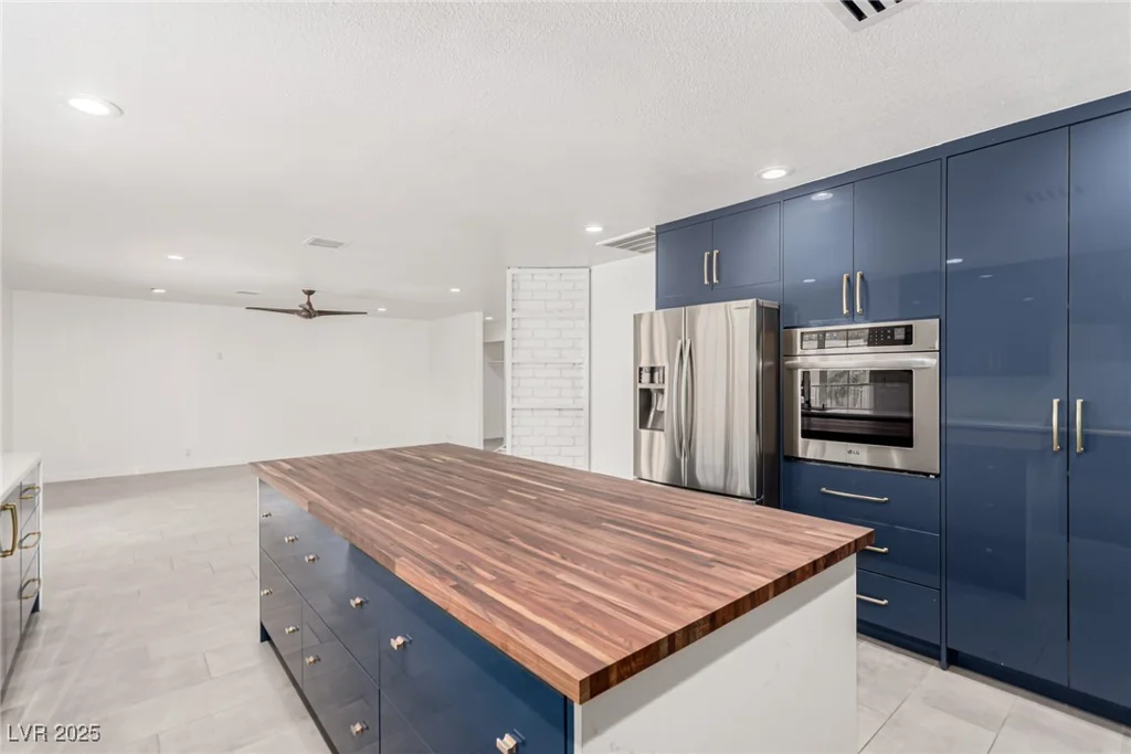 9660 Ann, Las Vegas, NV 89149