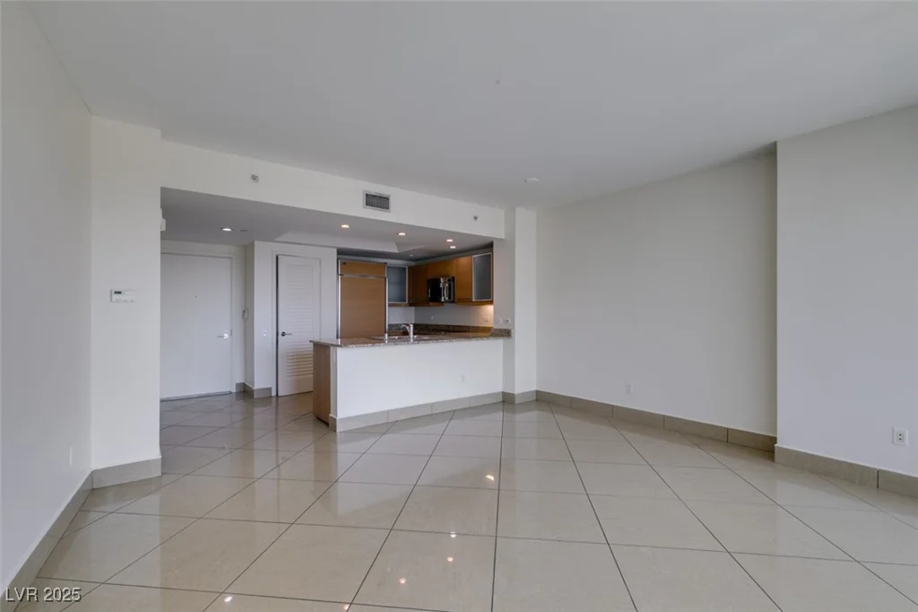 322 Karen, Las Vegas, NV 89109
