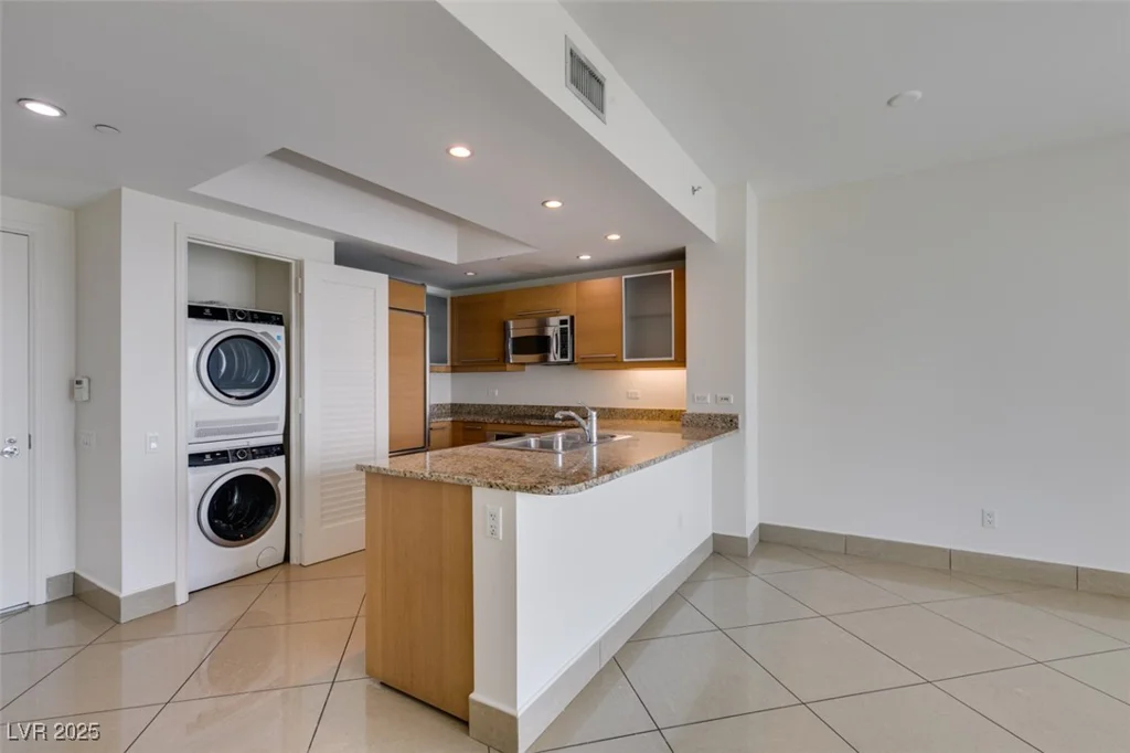 322 Karen, Las Vegas, NV 89109
