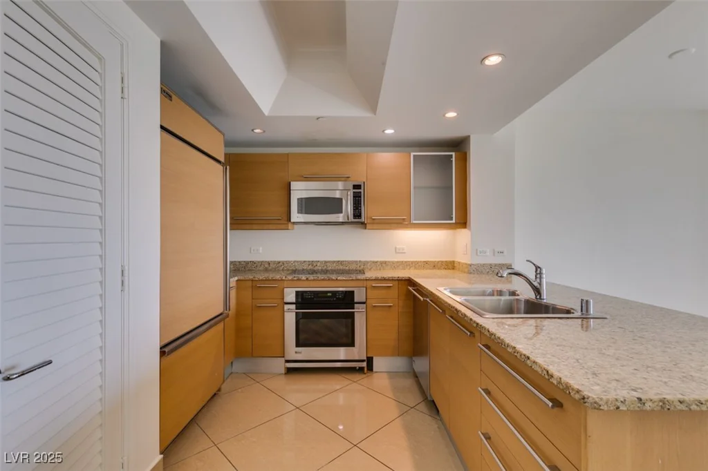 322 Karen, Las Vegas, NV 89109