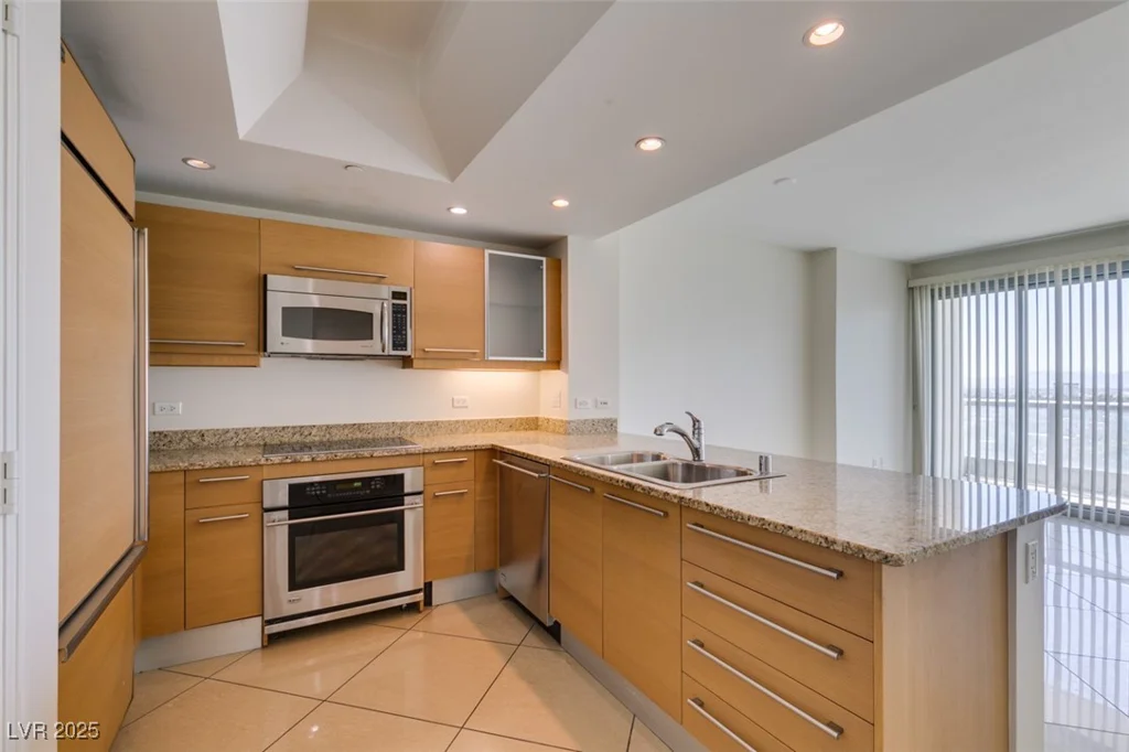 322 Karen, Las Vegas, NV 89109