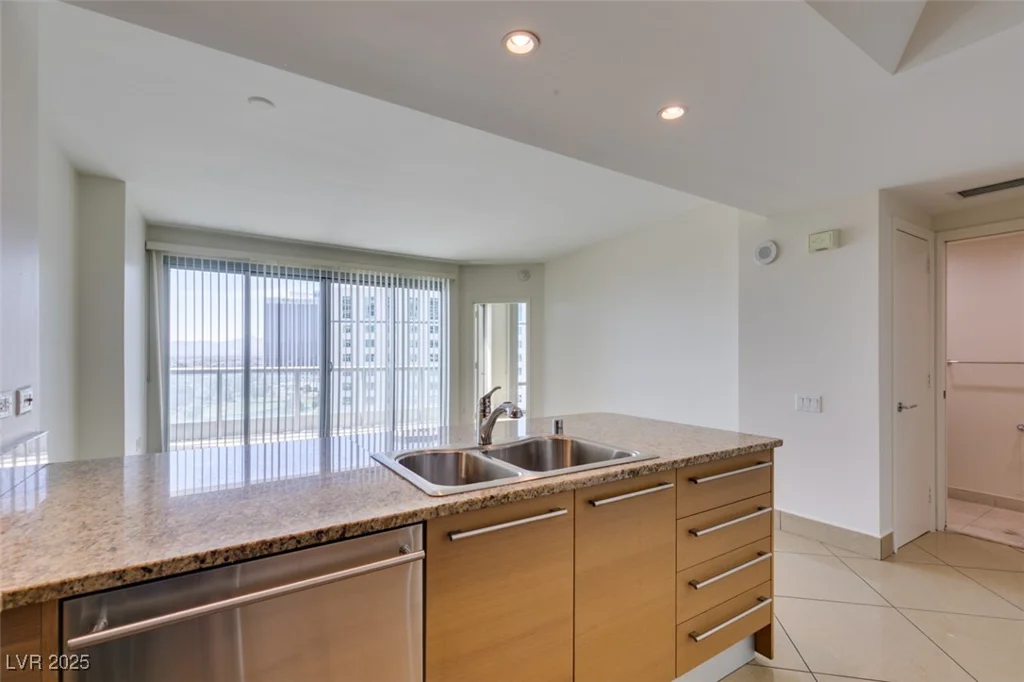 322 Karen, Las Vegas, NV 89109