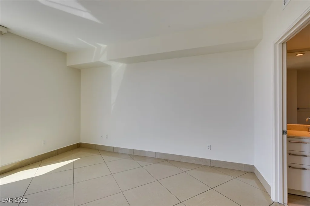 322 Karen, Las Vegas, NV 89109