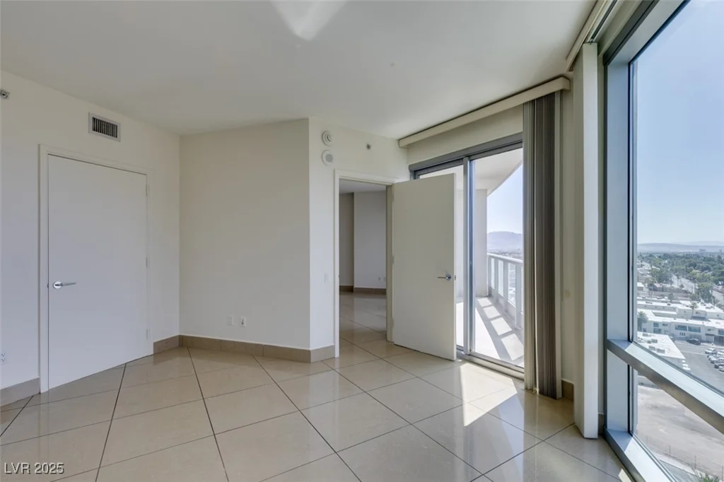 322 Karen, Las Vegas, NV 89109