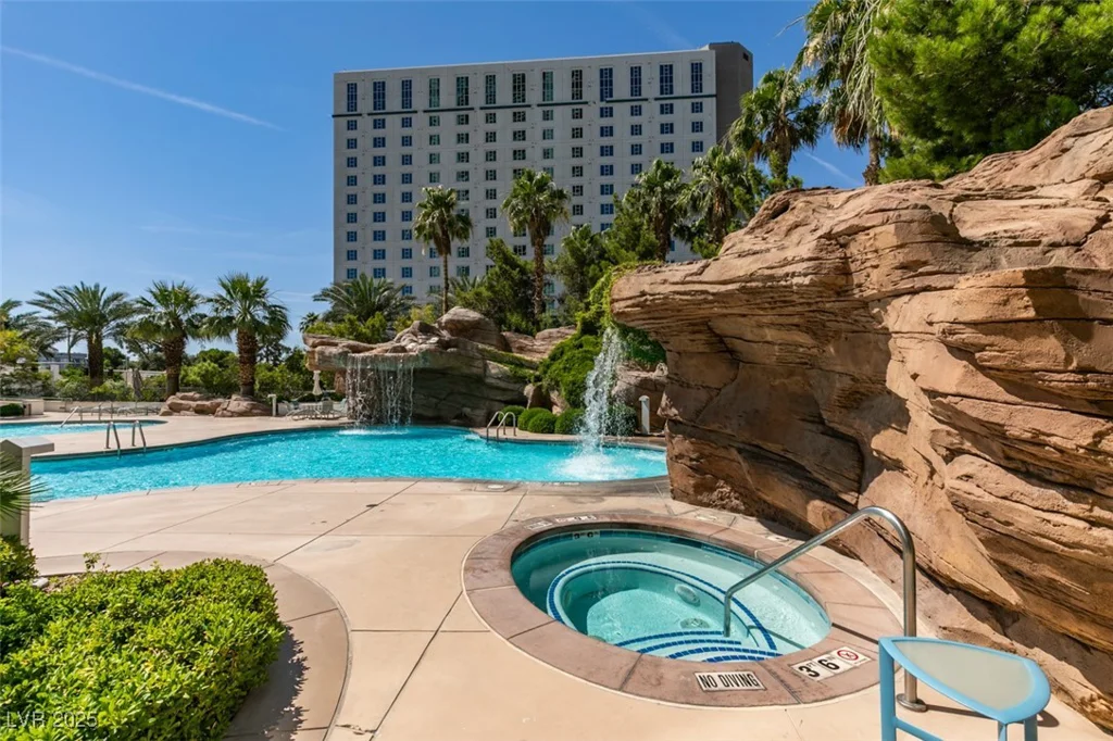 322 Karen, Las Vegas, NV 89109
