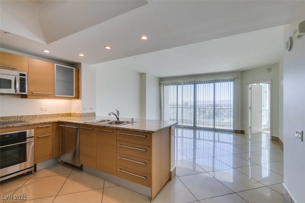 322 Karen, Las Vegas, NV 89109