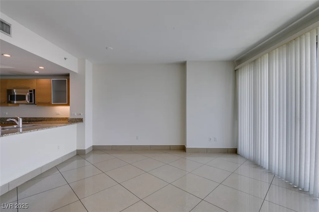 322 Karen, Las Vegas, NV 89109