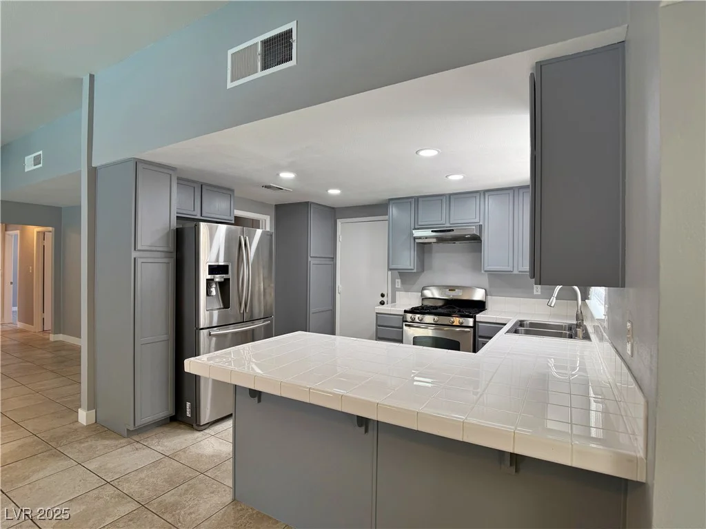 349 Esquina, Henderson, NV 89014