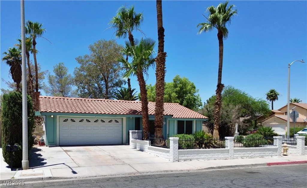 349 Esquina, Henderson, NV 89014