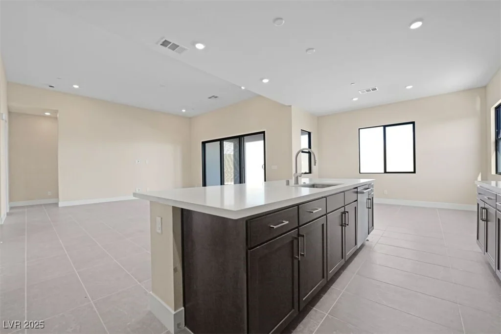 12212 Elderwood, Las Vegas, NV 89138
