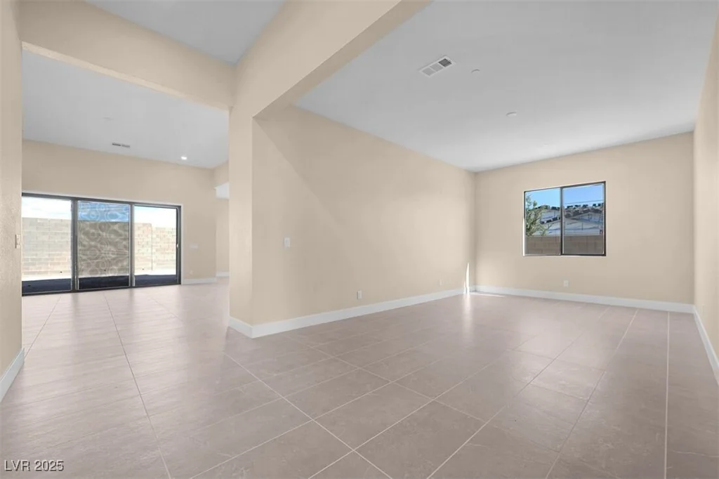 12212 Elderwood, Las Vegas, NV 89138