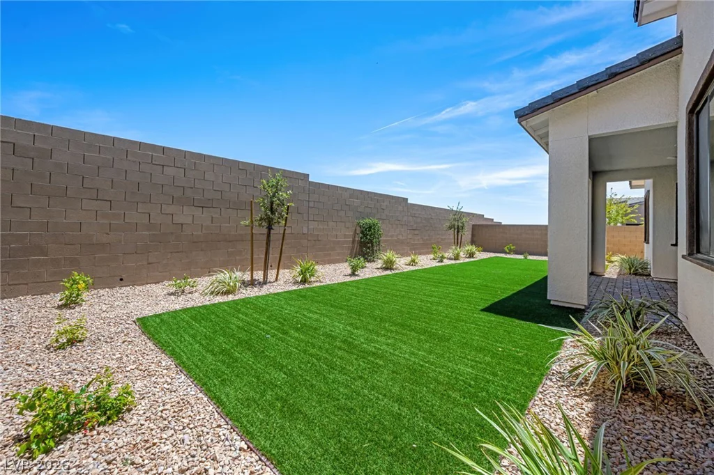 12212 Elderwood, Las Vegas, NV 89138