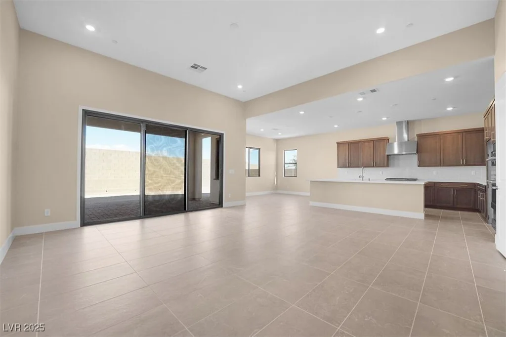 12212 Elderwood, Las Vegas, NV 89138