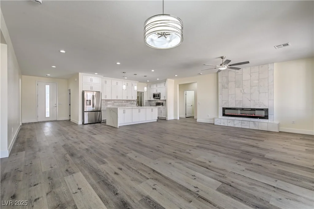 4801 Stoneham, Pahrump, NV 89061