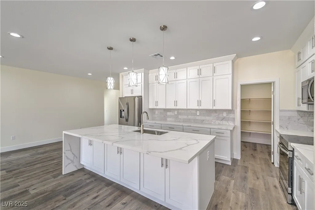 4801 Stoneham, Pahrump, NV 89061
