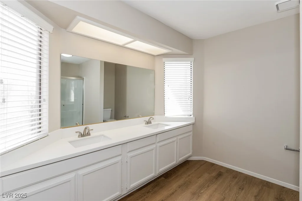 2924 Pleasant Lake, Las Vegas, NV 89117