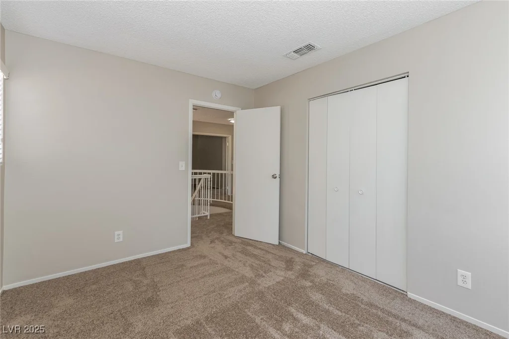 2924 Pleasant Lake, Las Vegas, NV 89117
