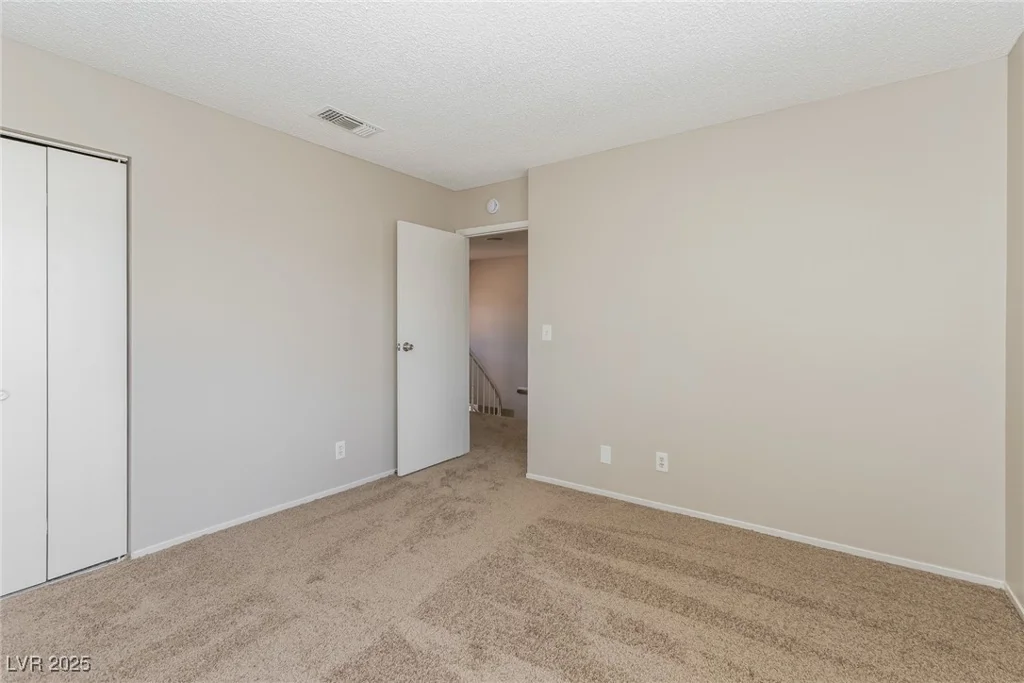 2924 Pleasant Lake, Las Vegas, NV 89117