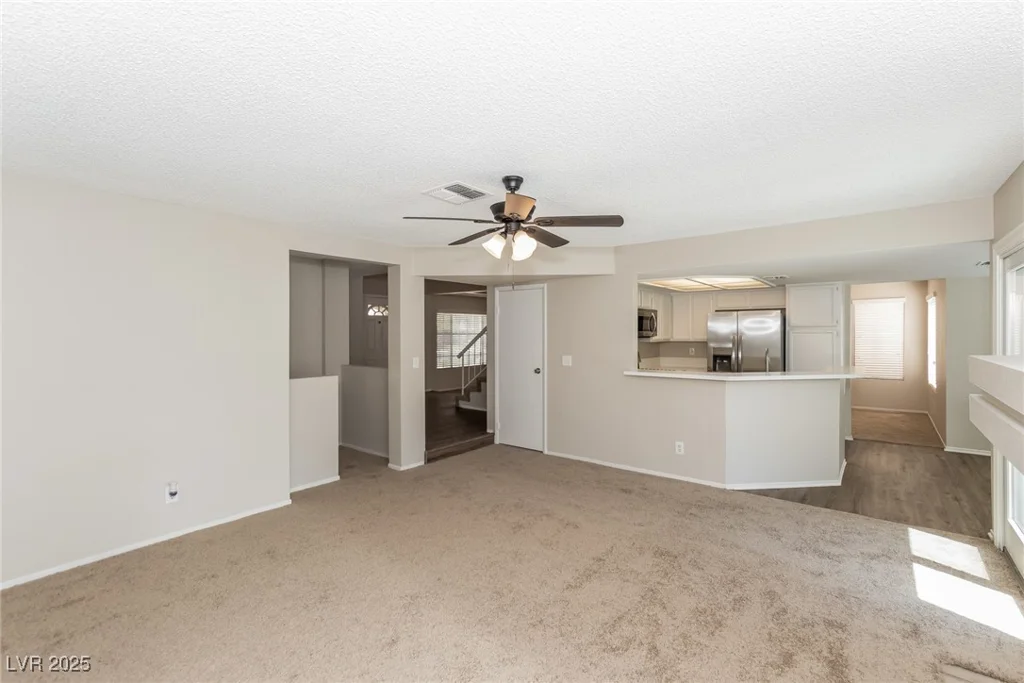 2924 Pleasant Lake, Las Vegas, NV 89117